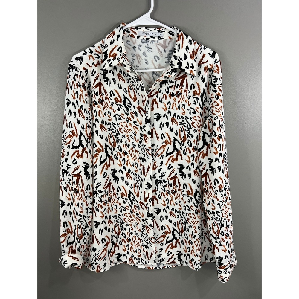 M.M.LaFleur Blouse Medium White Abstract Print Great Long Sleeve Button Up